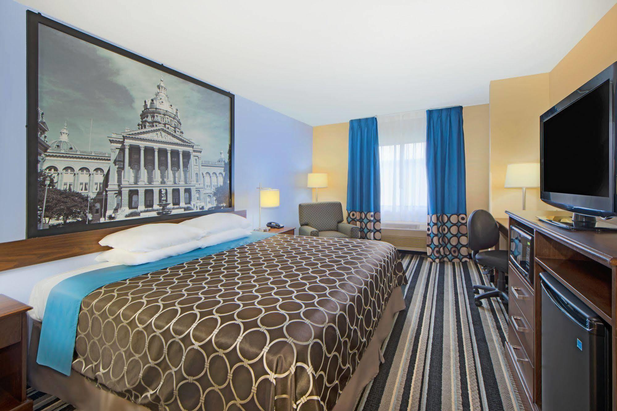Super 8 By Wyndham Fairfield Hotel Bagian luar foto
